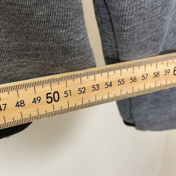 Nike Athletic Tech Gray Lightweight Shirt Jacket Modern Athletic Style L - Picture 11 of 12